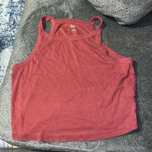 Red crop top - Picture 1 of 3